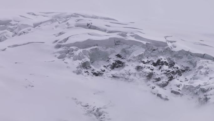 险峻的冰川