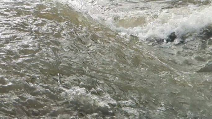 水浪花海浪溅起水浪飞溅浪花水花源泉水流走