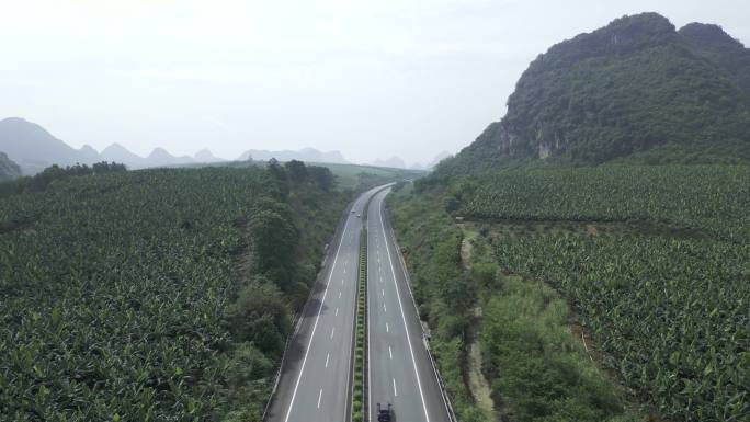 香蕉林与高速公路2