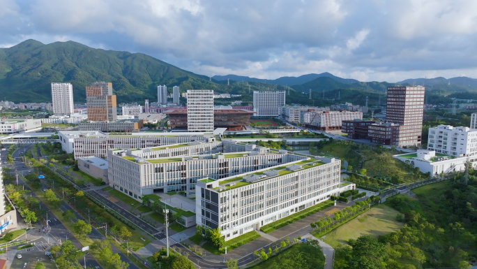 深圳坪山区大学城