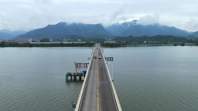 航拍浙江省杭州市建德市三都大桥