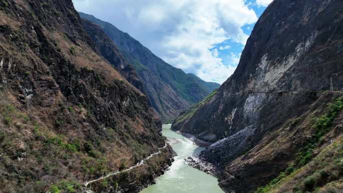 长江金沙江虎跳峡