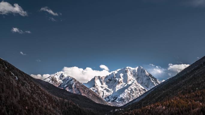 雅拉雪山