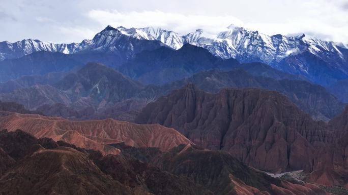 层层叠叠的山脉