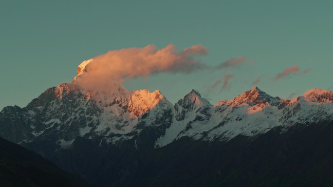 四姑娘山夕阳延时2