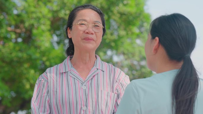 病人和护工