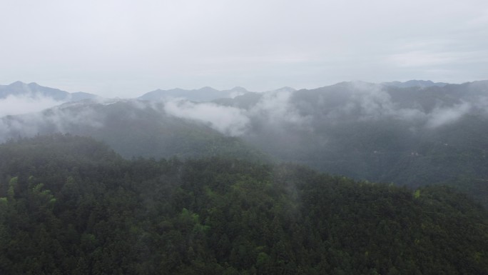 青田章旦航拍下雨雨后空中