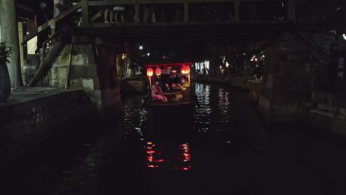 上海朱家角水乡河道游船夜景宣传