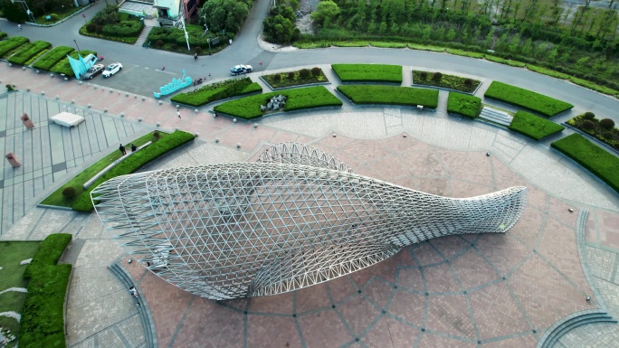 上海滨海司南鱼雕塑