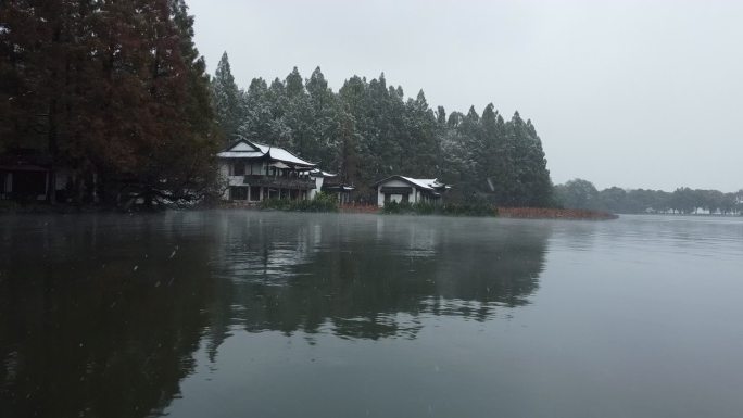 航拍西湖雪景