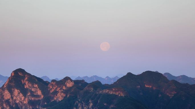 山顶日出山顶月落清晨日出欣欣向荣