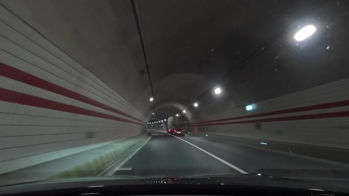 行车记录仪 高速公路 隧道