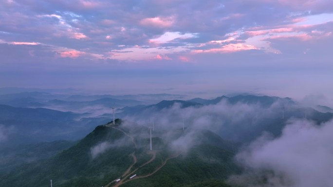 航拍大别山黄毛尖风电长廊云海日出风光4k