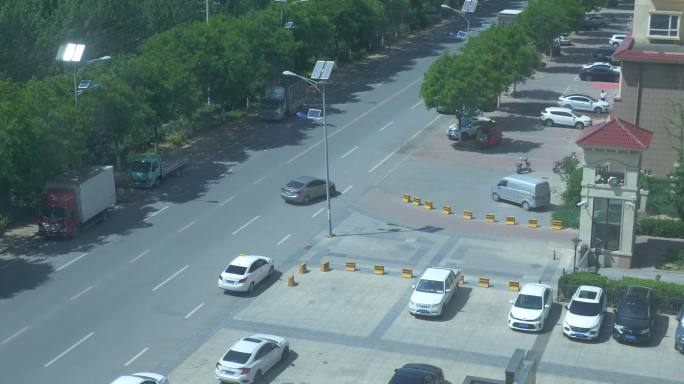 小区外街道车流自然景光 电影质感