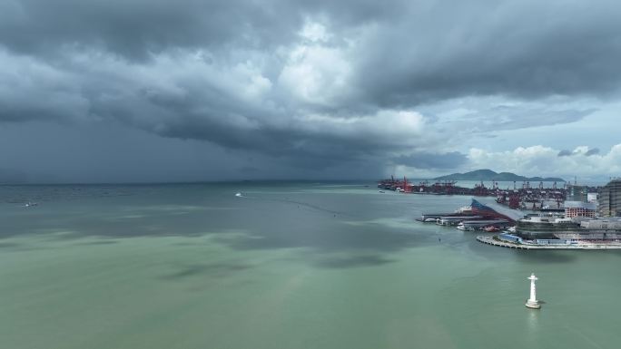 海面暴雨