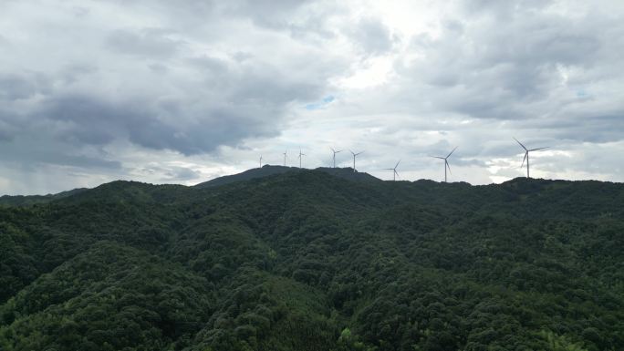 山区风电   俯瞰大地