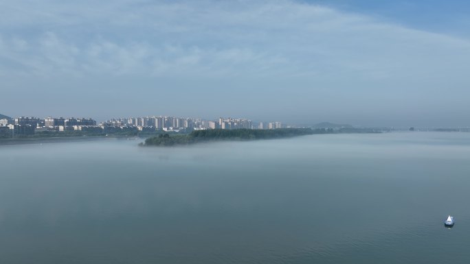 航拍襄阳汉江湿地桥梁晨雾城市风光自然风景