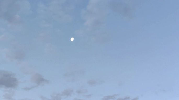 彩云追月