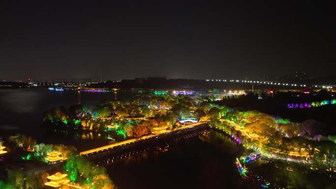 航拍泰安天平湖夜景灯光秀