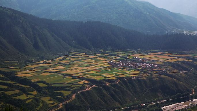 迭部县城大景