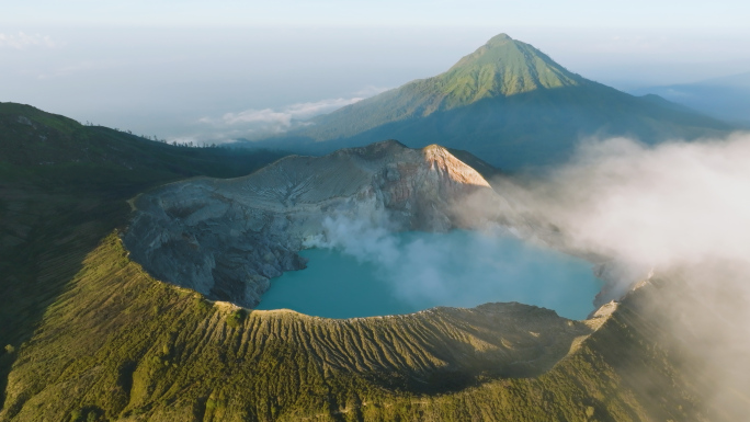 活火山 印尼伊真火山 硫磺火山矿工