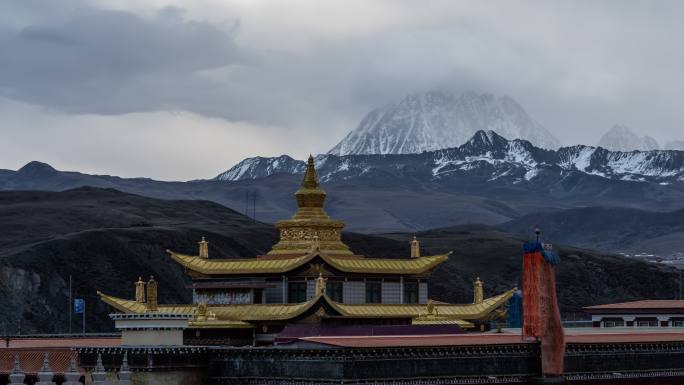 川西雅拉雪山延时