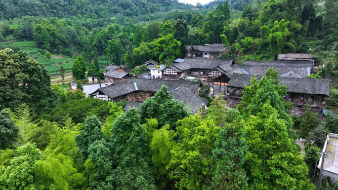 民居村落古建筑青瓦房四合院