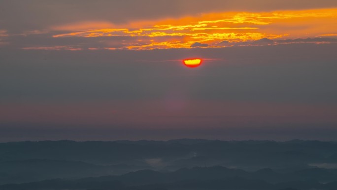 雾中山