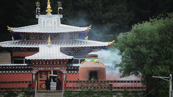 郎木寺建筑外景