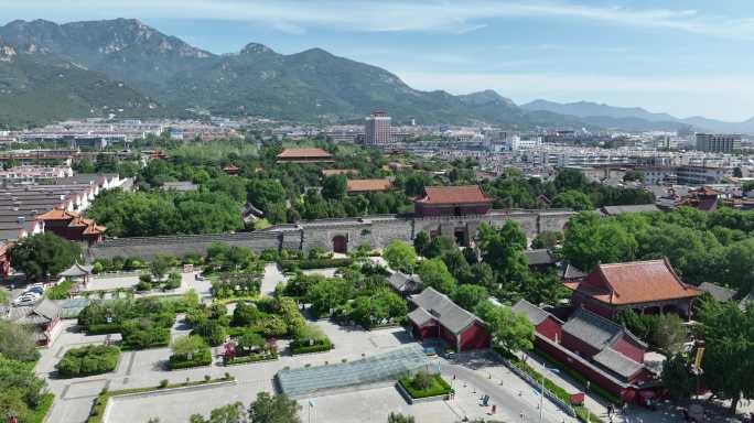 航拍泰安泰山岱庙风景区