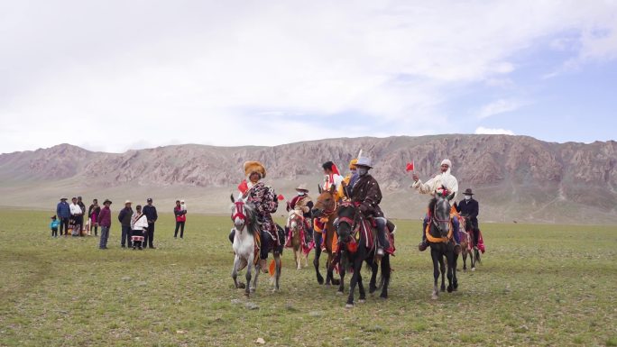 西藏节日 藏族节日 骑马 牵马 奔腾