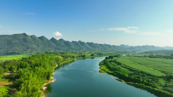 航拍青山绿水河流