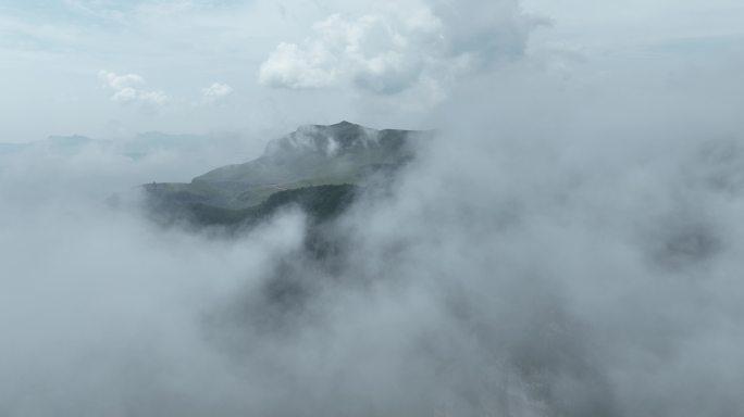 邢台  山峰    穿云