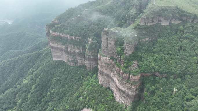 邢台 山峰  穿云