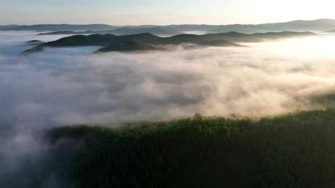 航拍黎明山川云雾朝阳