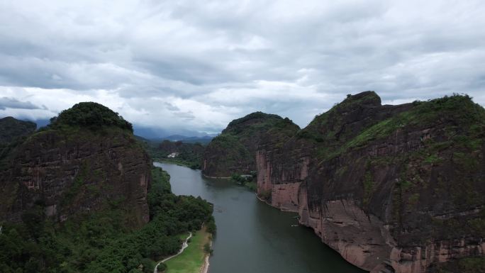 航拍龙虎山地质公园