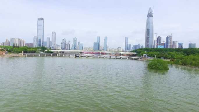 城市建筑 交通车流 高楼大厦