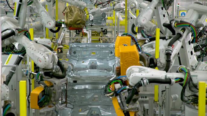 汽车制造 机械臂 智能生产线