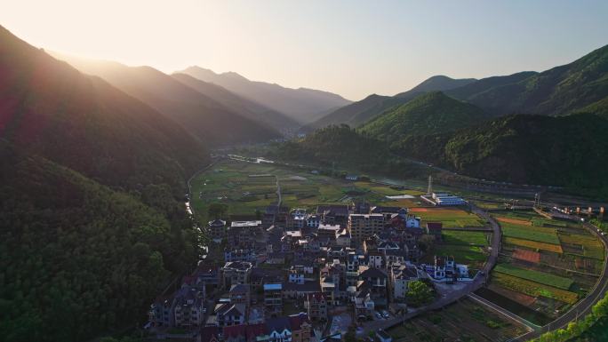 航拍山区乡村村庄唯美日出日落