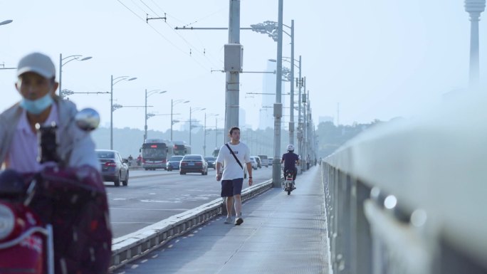 城市建设 轮船 湖