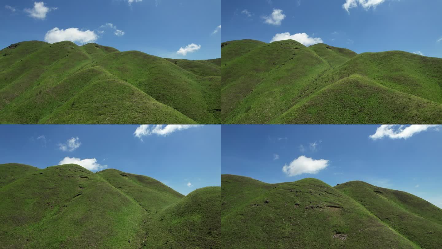 福建宁德鸳鸯草场蓝天白云山峦牧区航拍空镜