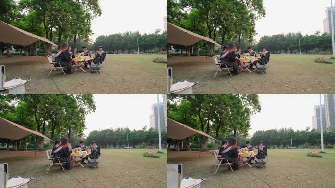 户外露营的大学生