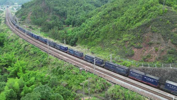 中国铁路轨道交通京九铁路中欧班列绿皮火车