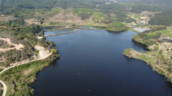 福建漳州漳浦玉龙水库航拍空镜池塘天然瀑布