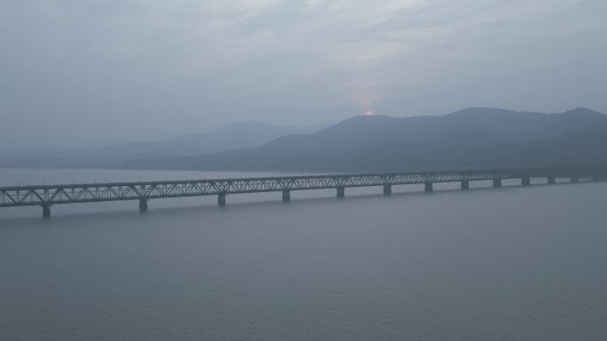 杭州钱塘江大桥空镜