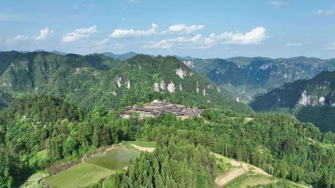 4K风景航拍群山梯田