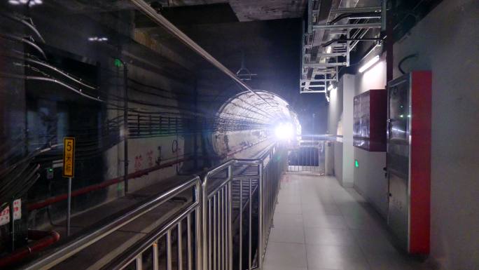 地铁隧道 轨道交通