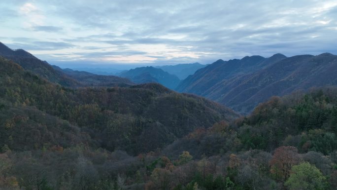 航拍秋日群山层林尽染透视云层远山