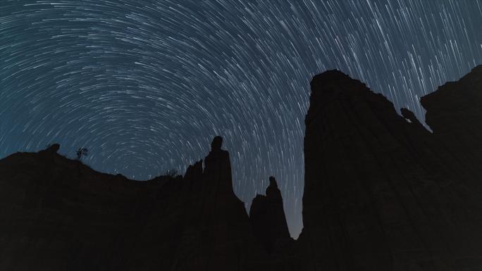 云南浪巴铺土林星空延时