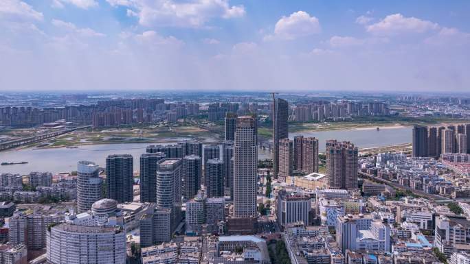 安徽蚌埠夏日城市蓝天白云延时4K